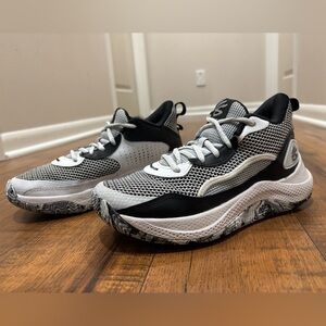 Under Armour Curry 3Z 24 Unisex Basketball Shoes Youth Size 5.5